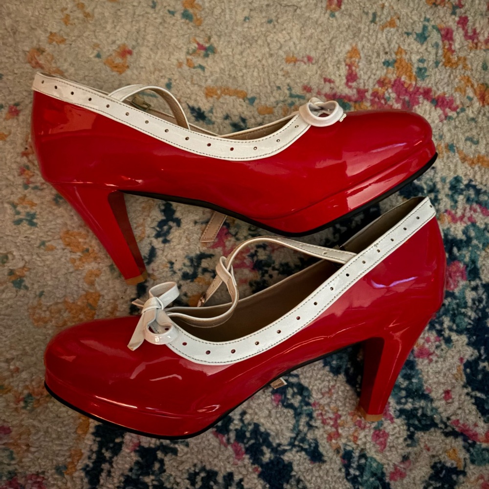 Retro Red and White Heels with Bow